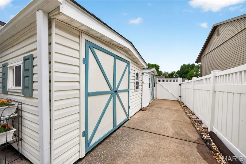 1422 Cobblestone Drive, St Charles, MO 63304 — listing photo 41 of 45