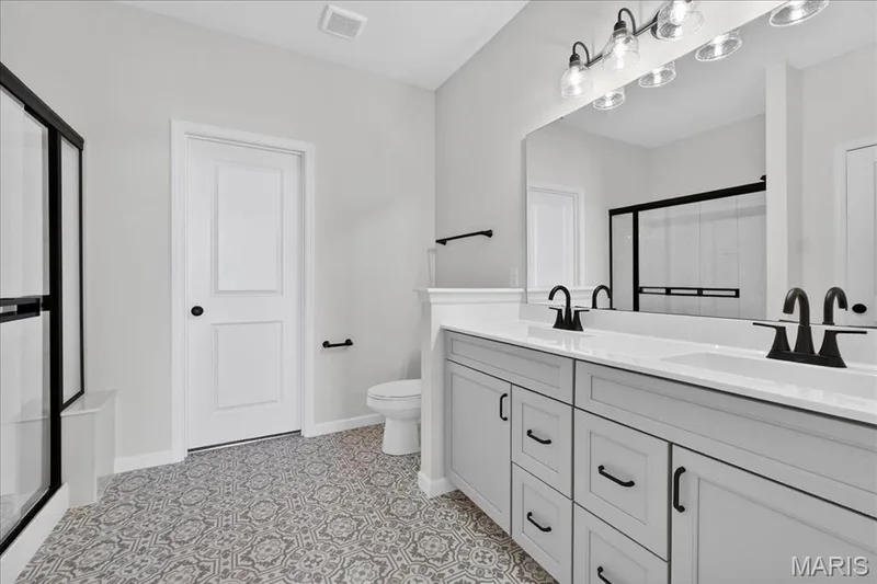 237 Arpent Alley, St Charles, MO 63301 — listing photo 5 of 8
