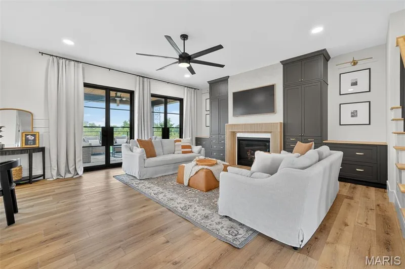 570 Mexico Road, Wentzville, MO 63385 — listing photo 13 of 78