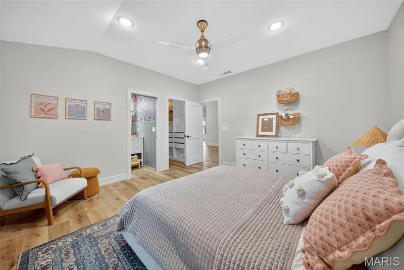 3rd Bedroom with en suite — 570 Mexico Road, Wentzville, MO 63385