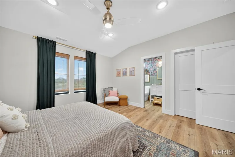 3rd Bedroom with en suite — 570 Mexico Road, Wentzville, MO 63385