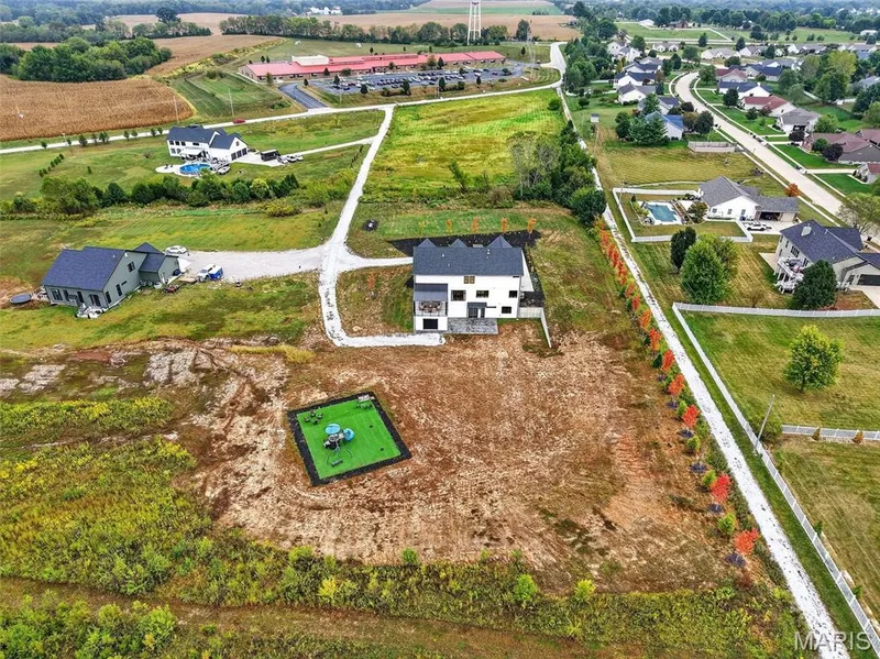 570 Mexico Road, Wentzville, MO 63385 — listing photo 74 of 78