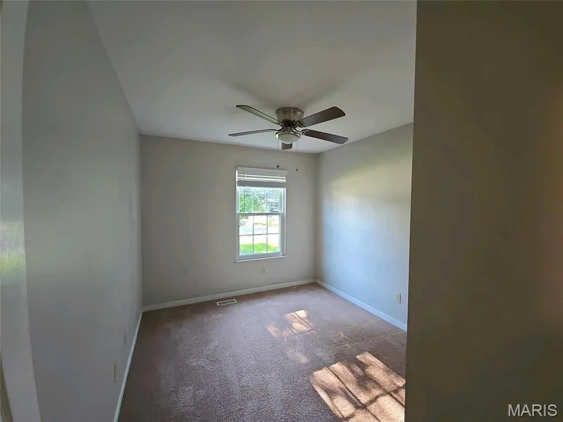 1218 Saddlemaker Drive, St Charles, MO 63304 — listing photo 9 of 17