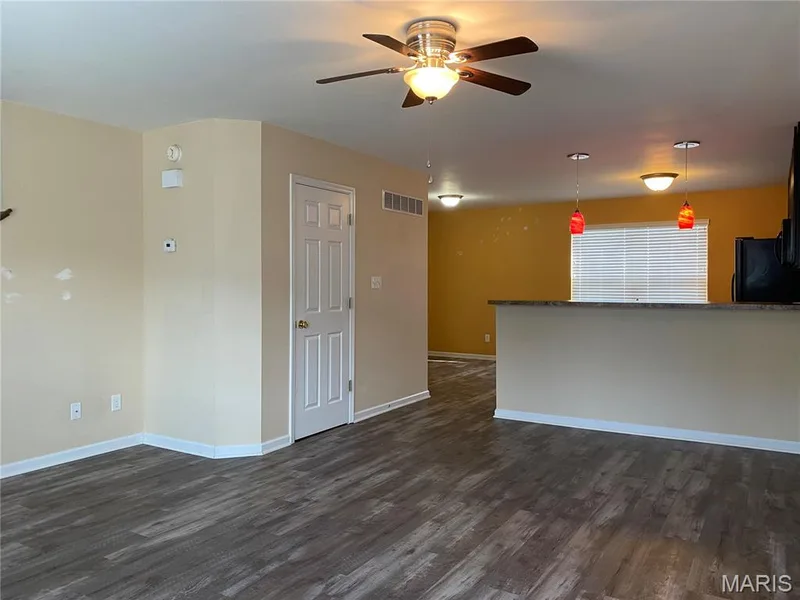213 Candice Way, St Peters, MO 63376 — listing photo 6 of 18