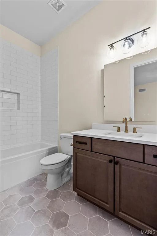 Photos of previous custom build — Elaine Plan @ Auden Meadow, New Melle, MO 63385