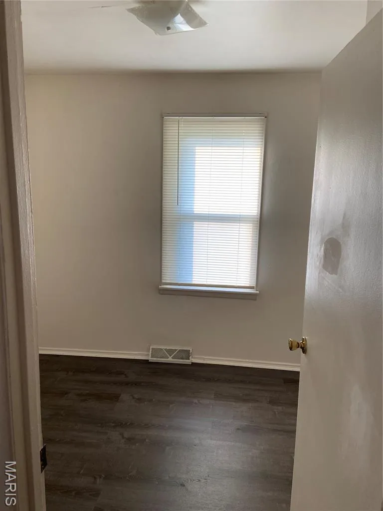Photos prior to recent rental — 2828 Mulberry Lane, St Charles, MO 63303