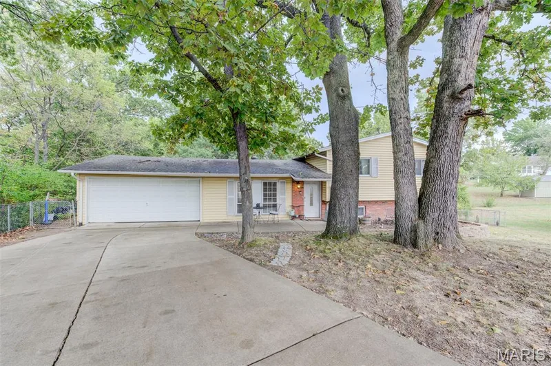 10 Park Circle, O'Fallon, MO 63366 — listing photo 30 of 34