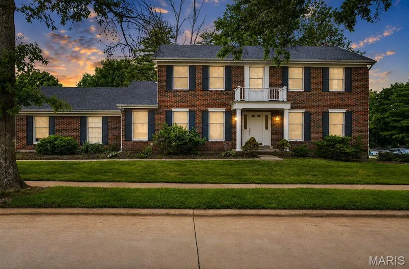 14529 Brittania Drive, Chesterfield, MO β listing photo 1
