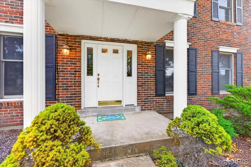 14529 Brittania Drive, Chesterfield, MO 63017 — listing photo 7 of 56