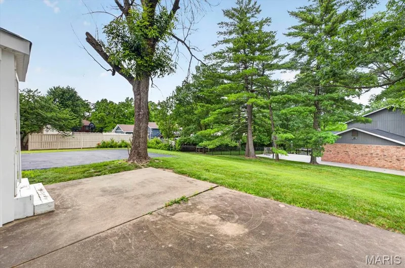 14529 Brittania Drive, Chesterfield, MO 63017 — listing photo 42 of 56