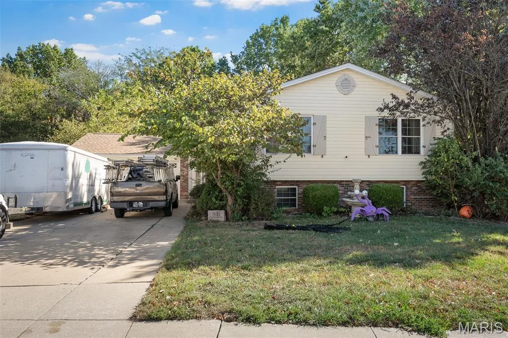 502 Hunter Chaise Drive, Wentzville, MO 63385 — listing photo 1 of 35