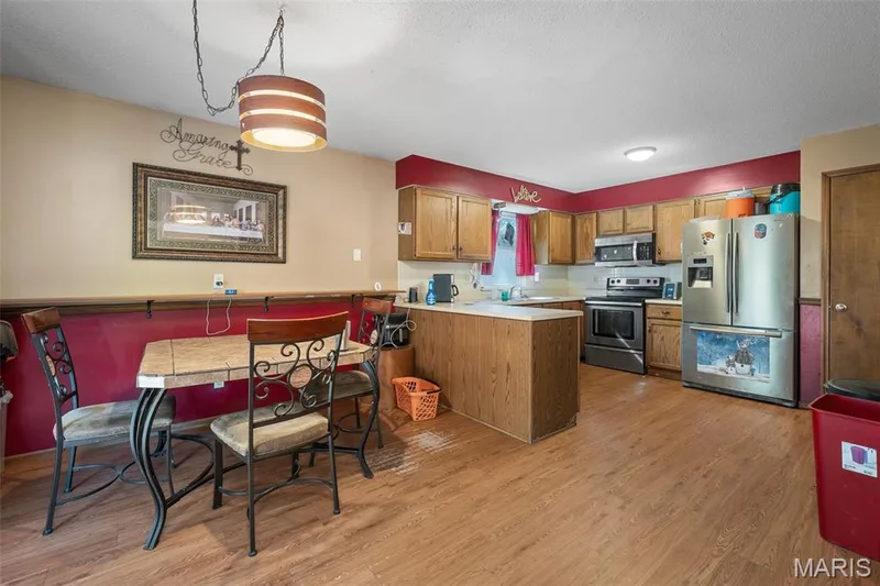 502 Hunter Chaise Drive, Wentzville, MO 63385 — listing photo 7 of 35