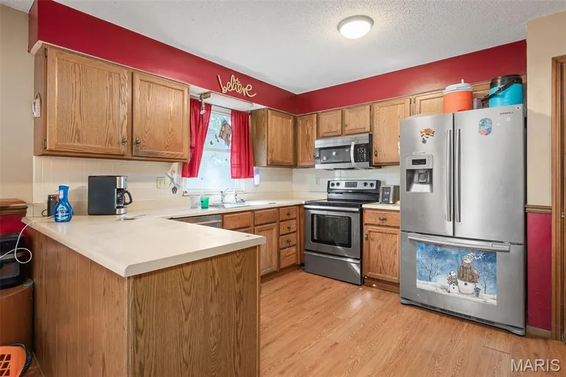 502 Hunter Chaise Drive, Wentzville, MO 63385 — listing photo 8 of 35