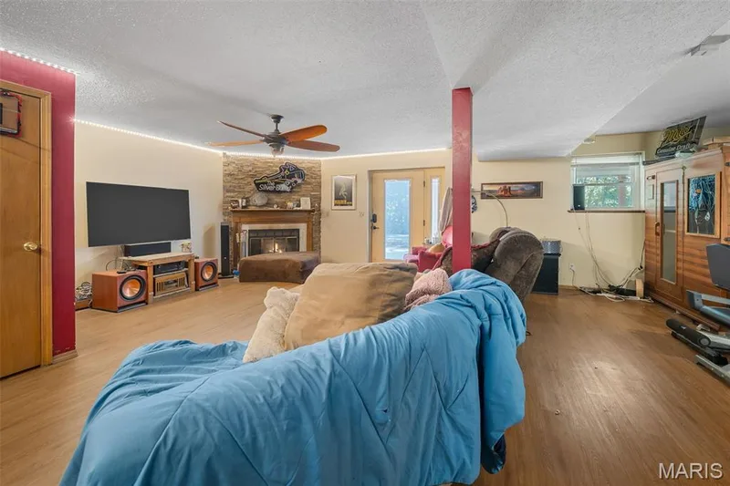 502 Hunter Chaise Drive, Wentzville, MO 63385 — listing photo 24 of 35