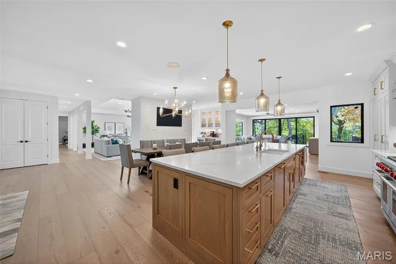 Updated throughout — 22 Holloway Drive, Lake St. Louis, MO 63367
