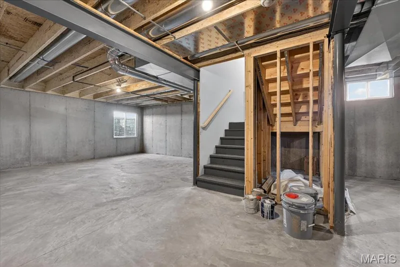 Unfinished basement — 125 Sterling Drive, Lake St. Louis, MO 63367