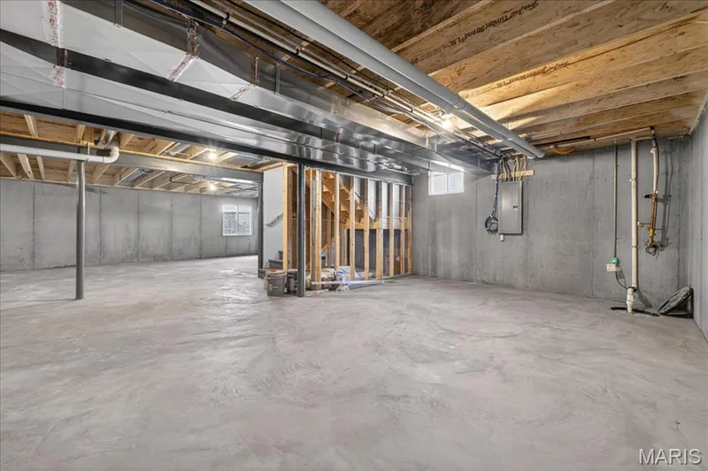 Unfinished basement — 125 Sterling Drive, Lake St. Louis, MO 63367