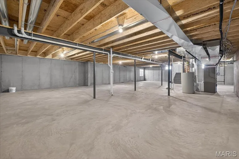 Unfinished basement — 125 Sterling Drive, Lake St. Louis, MO 63367