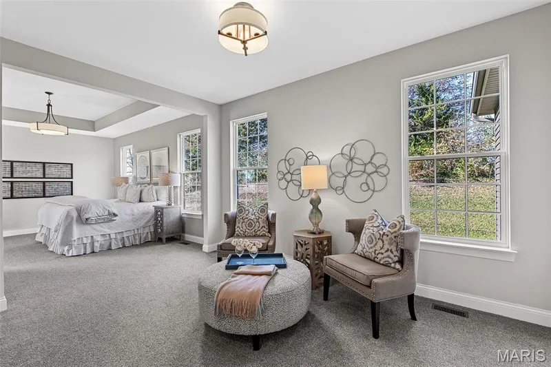 Carpeted bedroom with multiple windows — 1 TBB Kingston @ Chateau De Fond Du Lac, Lake St. Louis, MO 63367