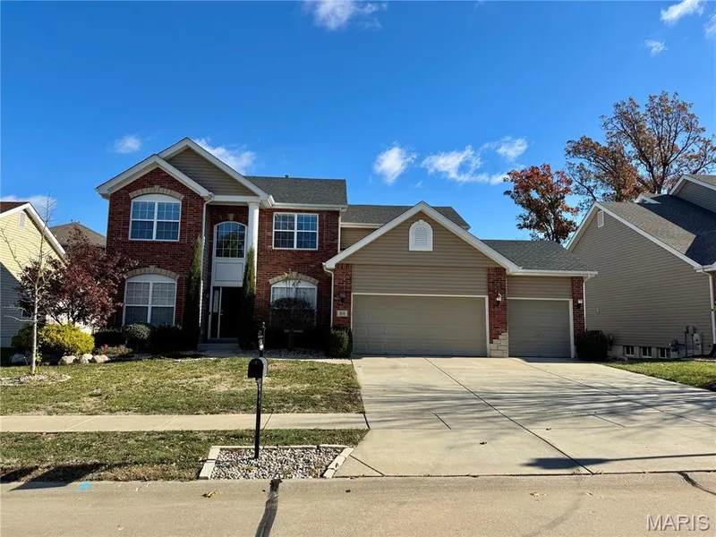 84 S Ridgewynd Court, Lake St. Louis, MO β listing photo 1