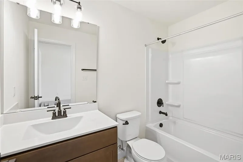 23 Bluestem Court, Lake St. Louis, MO 63367 — listing photo 33 of 41
