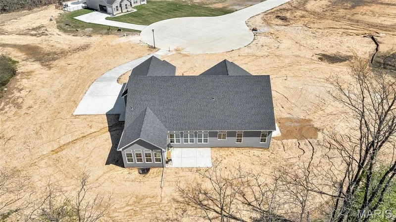 Photo of a previously built Dogwood model. Some upgraded features and options shown. — The Dogwood@The Ests @ Schaper Farms, Foristell, MO 63348