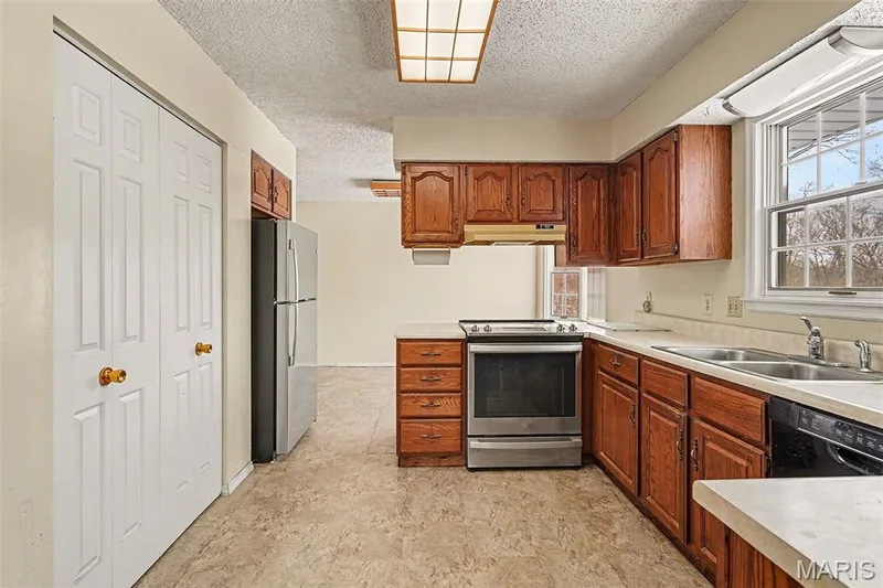 5520 Highway T, Augusta, MO 63332 — listing photo 14 of 35