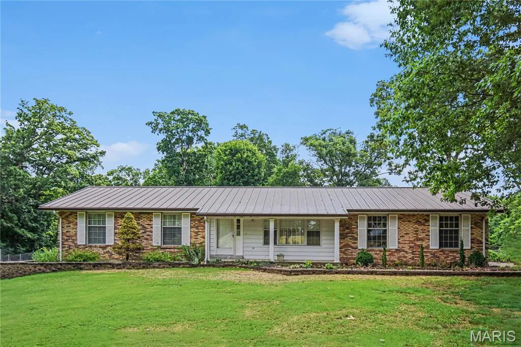 5520 Highway T, Augusta, MO 63332 — listing photo 1 of 35