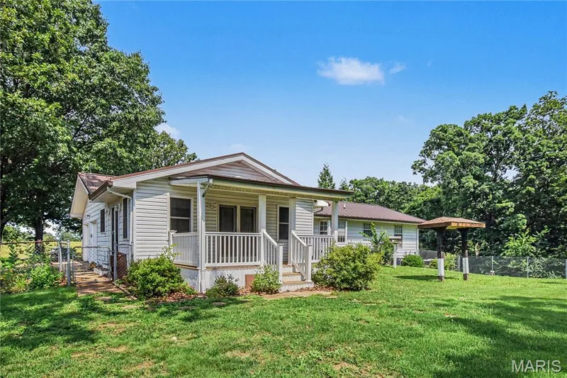 5520 Highway T, Augusta, MO 63332 — listing photo 4 of 35