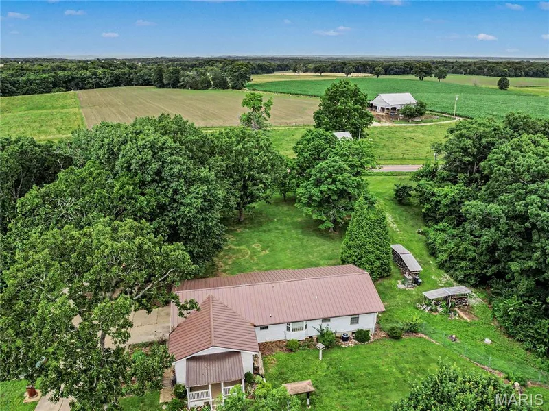 5520 Highway T, Augusta, MO 63332 — listing photo 6 of 35