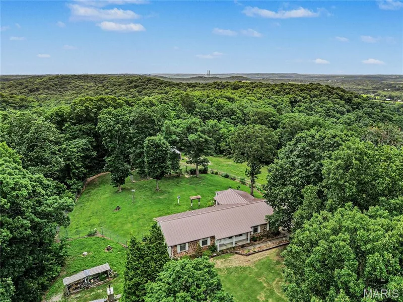 5520 Highway T, Augusta, MO 63332 — listing photo 7 of 35