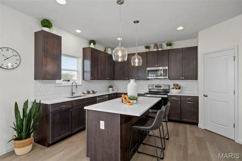 3 Royal II at Westhaven, Wentzville, MO 63385 — listing photo 6 of 27