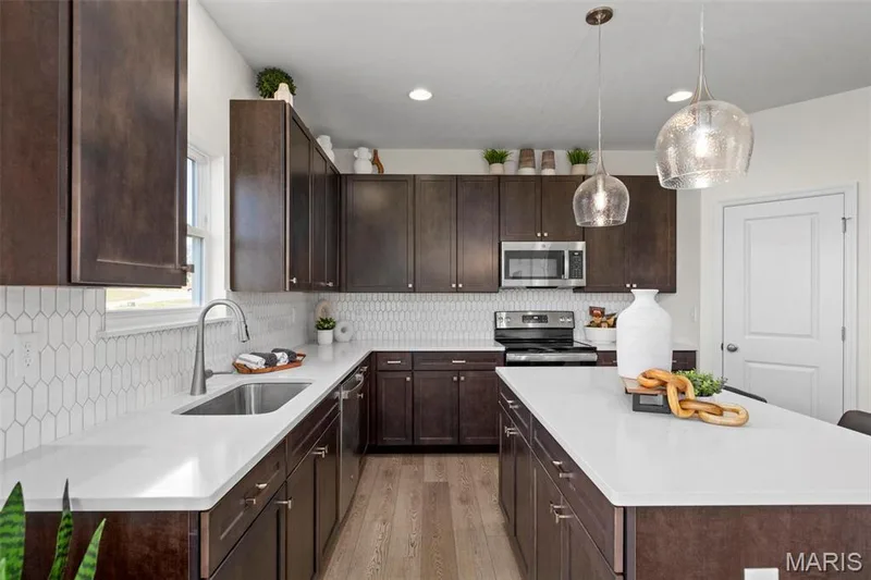 3 Royal II at Westhaven, Wentzville, MO 63385 — listing photo 8 of 27