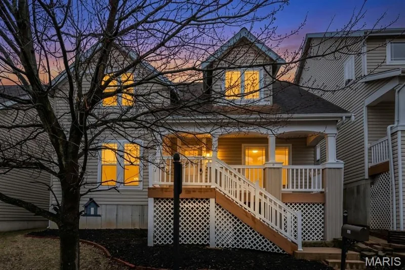 243 Vivaron Avenue, St Charles, MO 63303 — listing photo 1 of 28