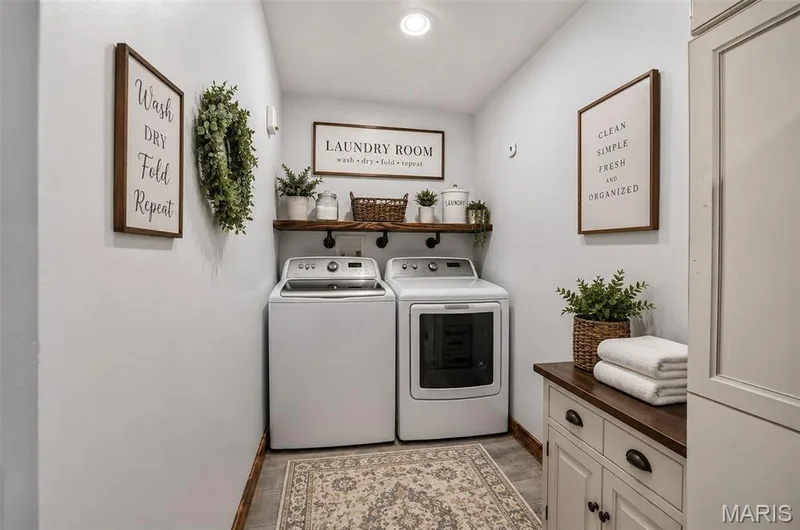 Virtually staged bathroom the shop — 3637 Highway T, Marthasville, MO 63357