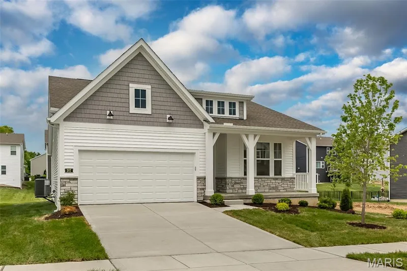 207 Townshead Way, O'Fallon, MO 63368 — listing photo 3 of 40
