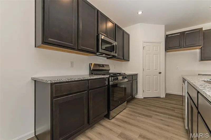 207 Townshead Way, O'Fallon, MO 63368 — listing photo 11 of 40