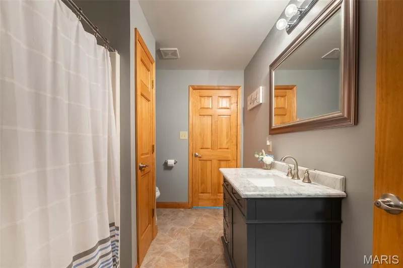 full bath in lower level — 50 Sunfish Drive, Defiance, MO 63341