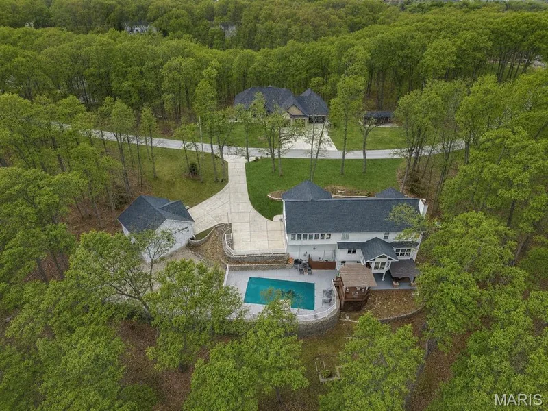 50 Sunfish Drive, Defiance, MO 63341 — listing photo 3 of 43