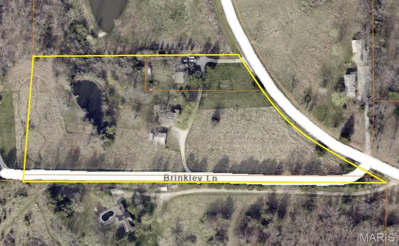 818 W Highway D, Wentzville, MO 63385 — listing photo 5 of 39