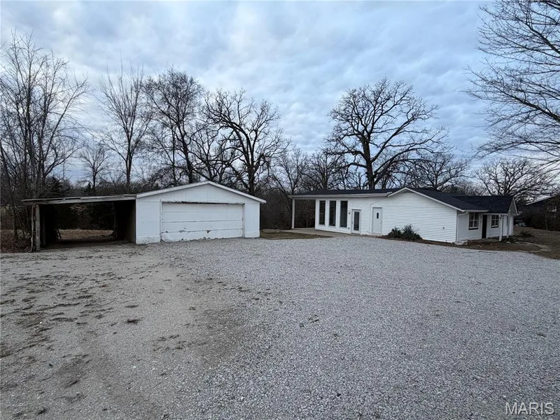 818 W Highway D, Wentzville, MO 63385 — listing photo 7 of 39