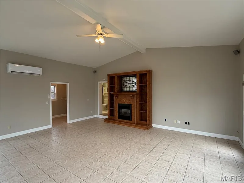 818 W Highway D, Wentzville, MO 63385 — listing photo 11 of 39