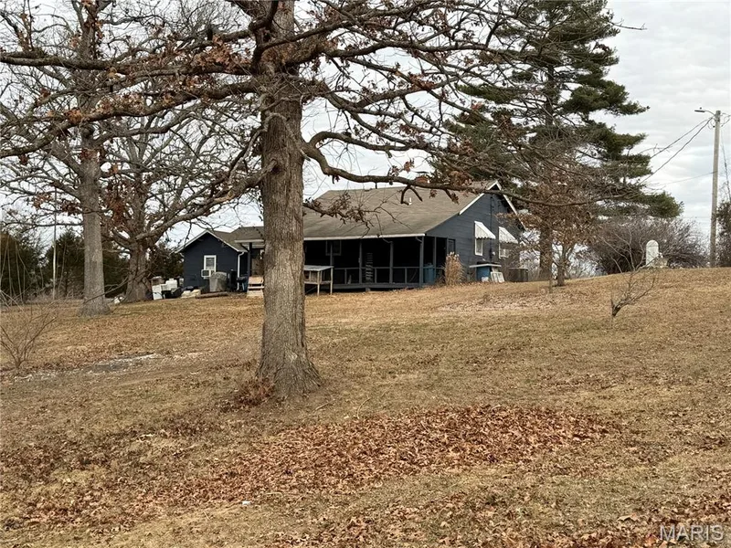 818 W Highway D, Wentzville, MO 63385 — listing photo 26 of 39