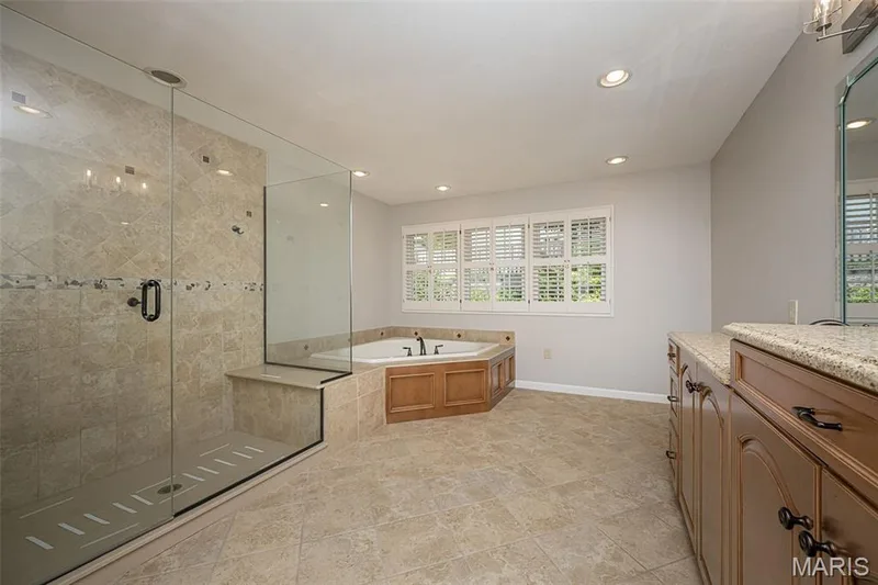 14380 Cedar Springs Drive, Chesterfield, MO 63017 — listing photo 26 of 42