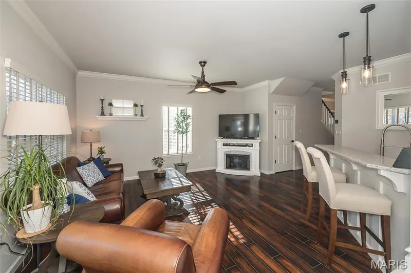 2736 Grover Crossing Drive, Wildwood, MO 63040 — listing photo 4 of 34