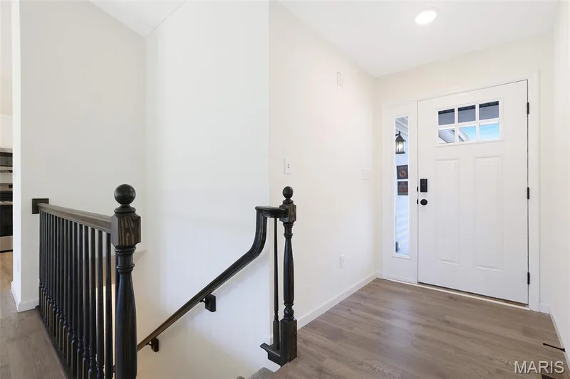 31 Bluestem Court, Lake St. Louis, MO 63367 — listing photo 2 of 28