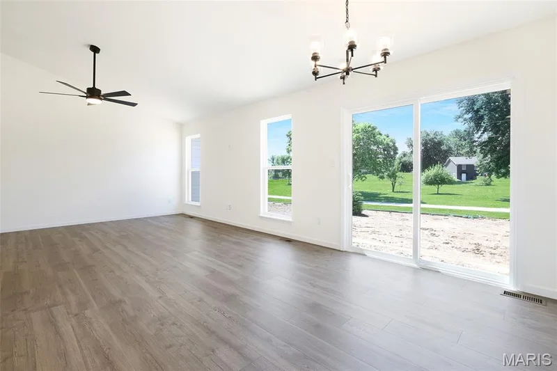 31 Bluestem Court, Lake St. Louis, MO 63367 — listing photo 14 of 28