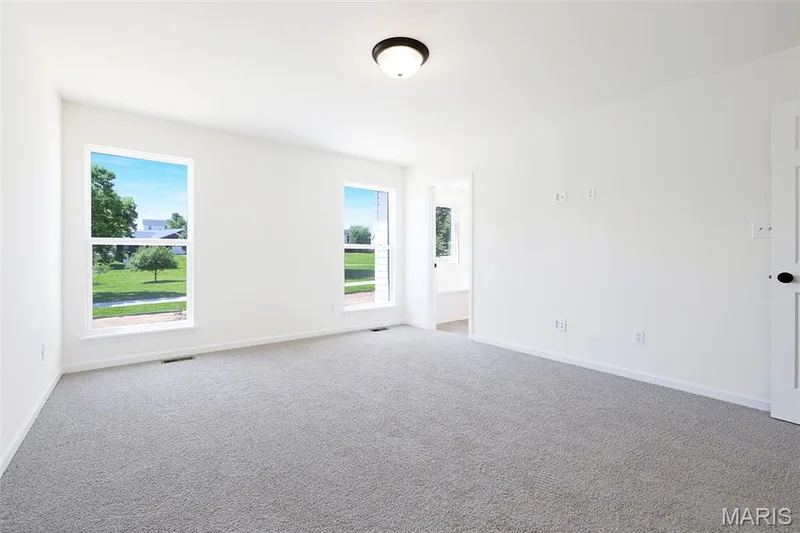 31 Bluestem Court, Lake St. Louis, MO 63367 — listing photo 17 of 28