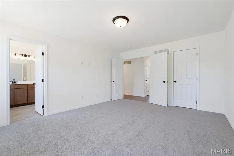 31 Bluestem Court, Lake St. Louis, MO 63367 — listing photo 19 of 28