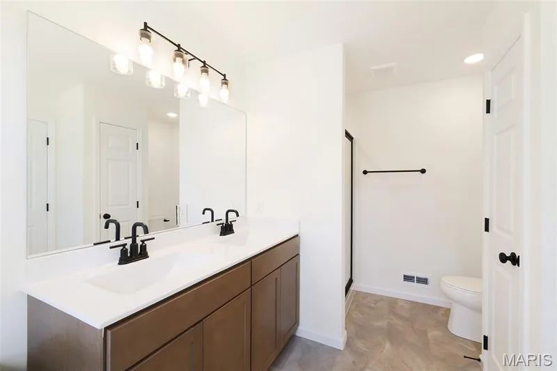 31 Bluestem Court, Lake St. Louis, MO 63367 — listing photo 22 of 28